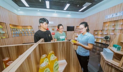 山环水抱尽自然，盱眙蜂蜜“分外甜” 教育培训的新启示